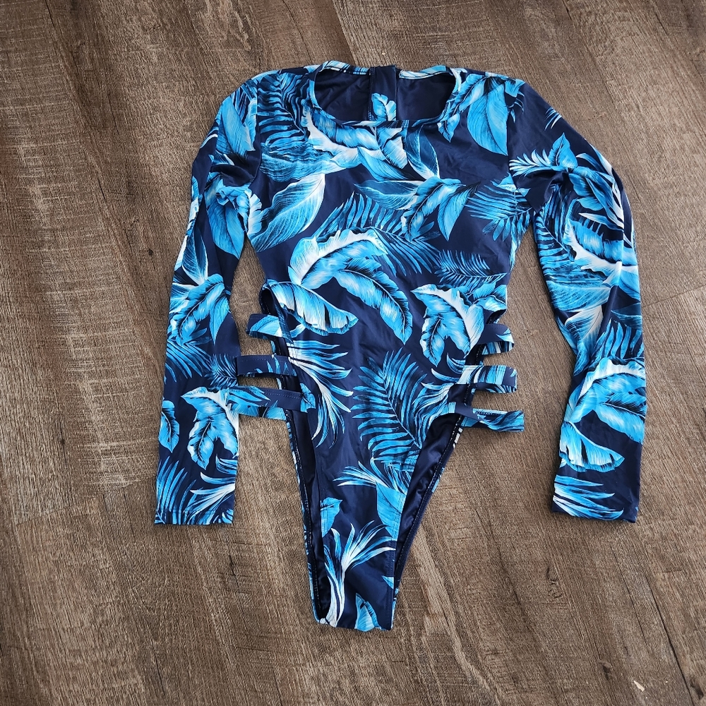 Fashion nova swim suit